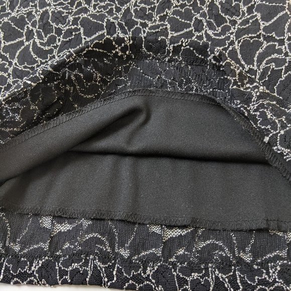 Le Château White Corded Lace Sleeveless Top V-Neck Blouse Size XS - Picture 5 of 15